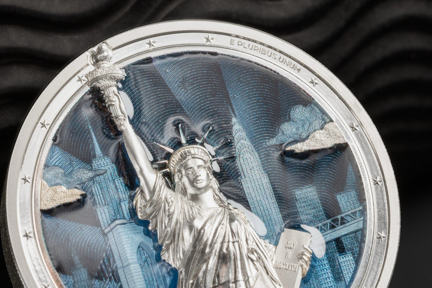 2026 Cook Islands Timeless Icons -Statue of Liberty 2 oz Silver Coin (PRE-ORDER)